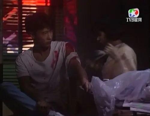 黎明人在边缘在线观看,在线揭秘神秘世界的奇幻之旅  第2张